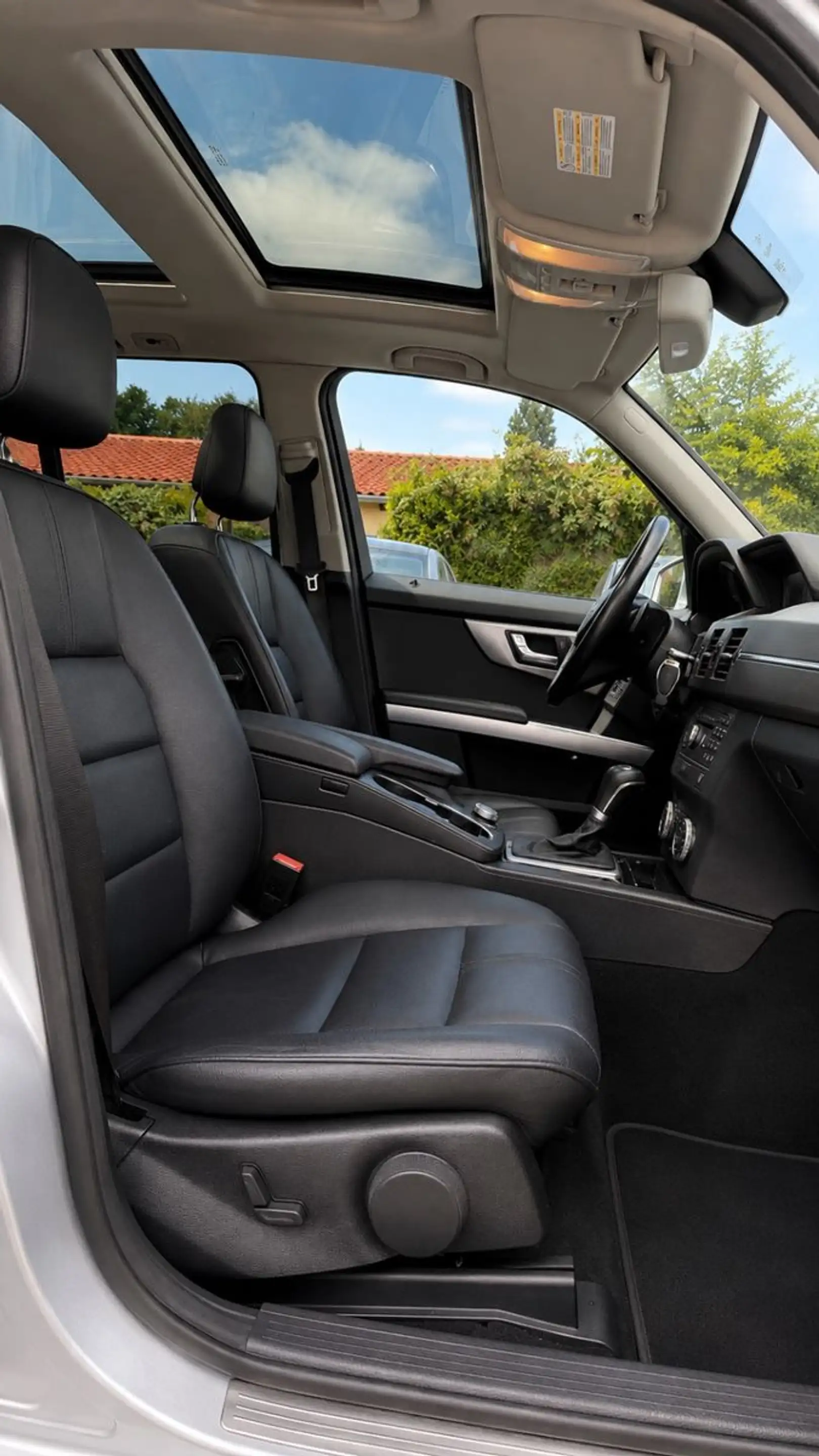 Mercedes-Benz GLK 220 GLK220 CDI BlueEfficiency 4Matic/PANO/TEMP/LEDER — photo 14