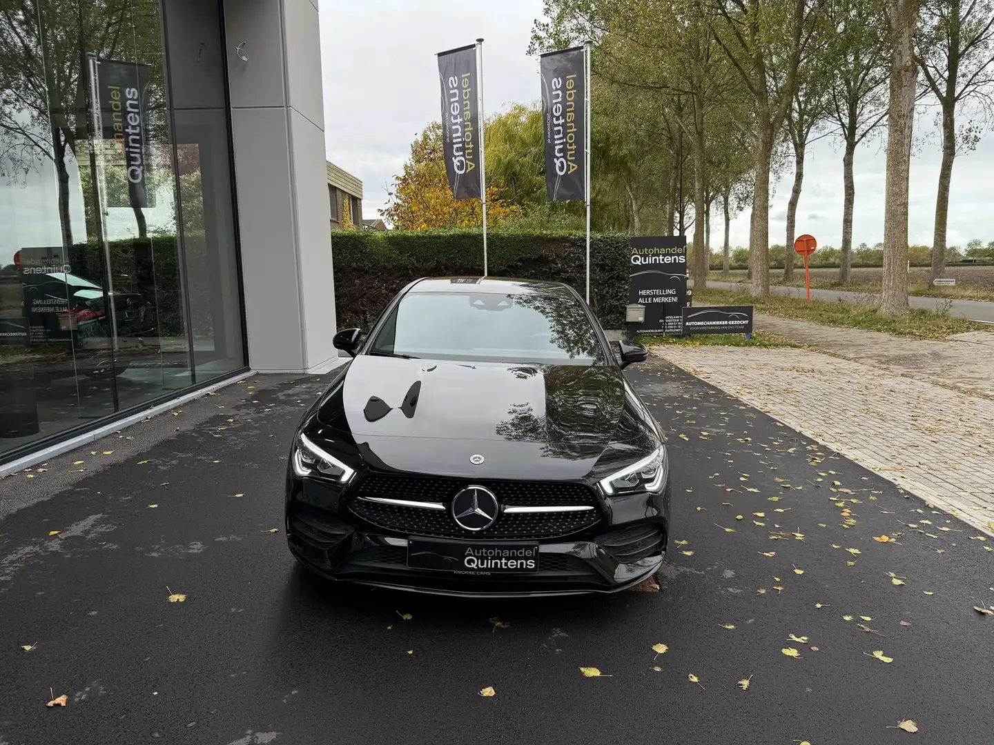 Mercedes-Benz CLA 180 AMG LINE,Sfeerlicht,Sportzetels,Camera,leder/Alcan Zwart - 1