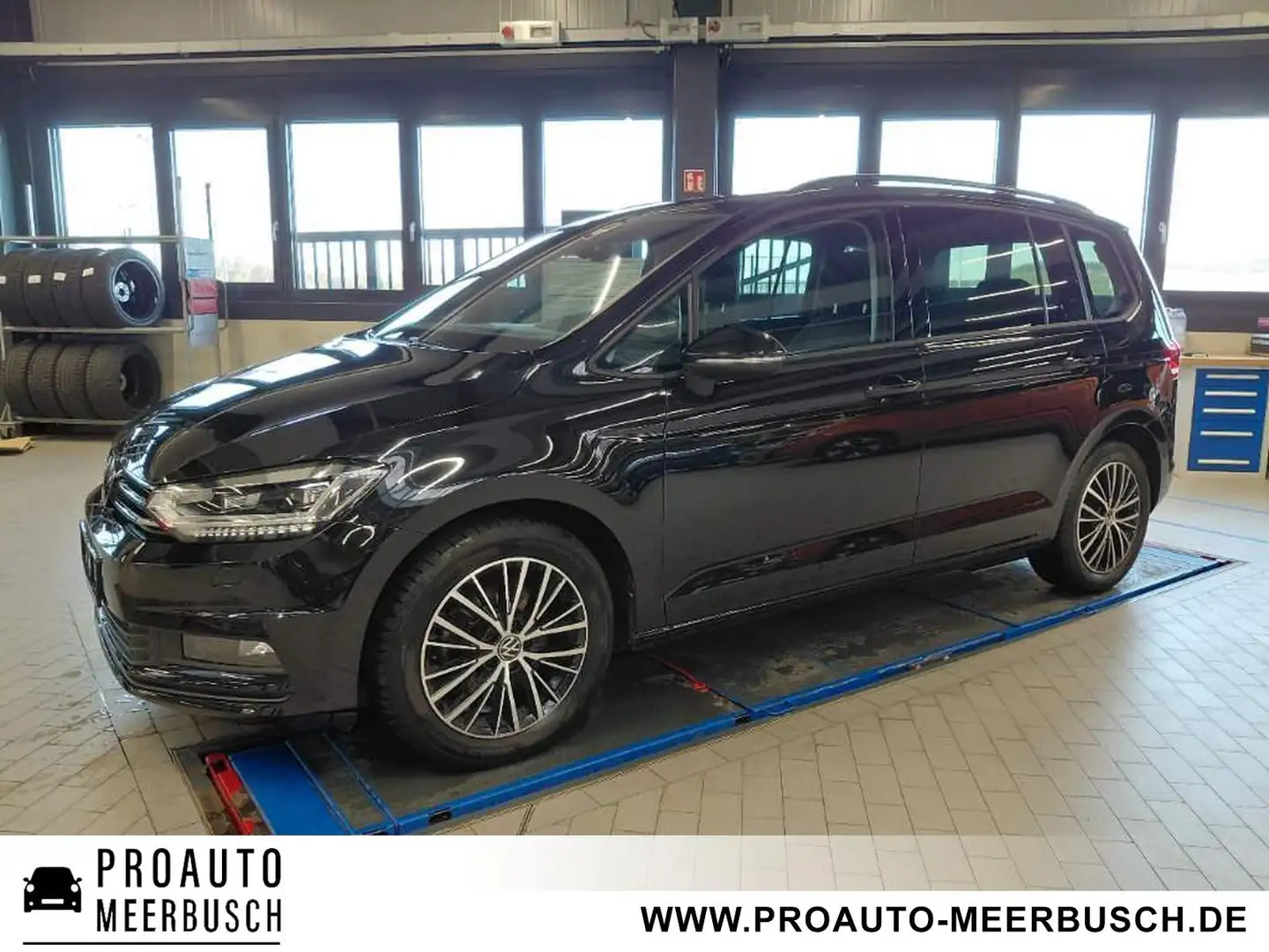 Volkswagen Touran Comfortline ADAPTLED/PANO/RFK/STNDHZNG/AHK Schwarz - 1