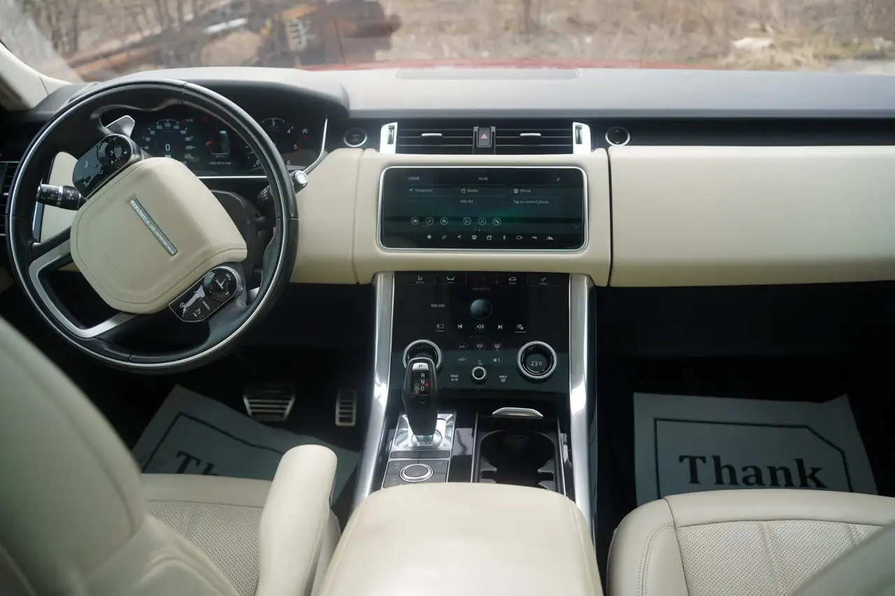 Land Rover Range Rover Sport снимка Land Rover Range Rover Sport