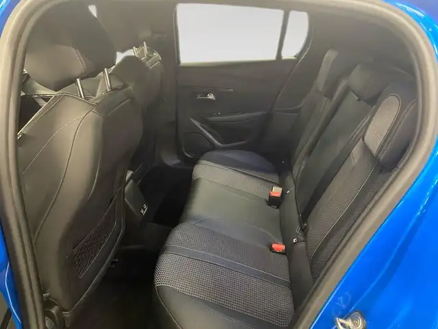 Peugeot 208 view 8