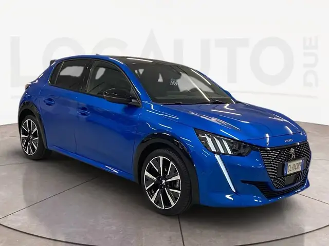 Peugeot 208 view 3