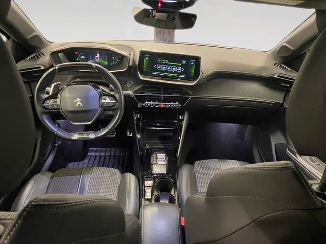 Peugeot 208 view 6