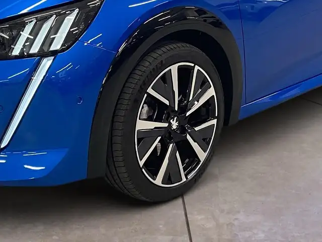 Peugeot 208 view 15