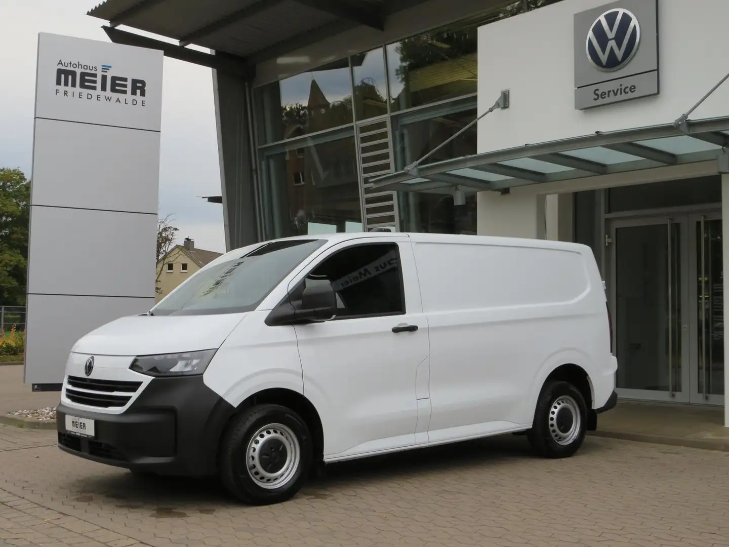 Volkswagen T7 Transporter Kasten AHK Vorber. LED Kamera Bílá - 2