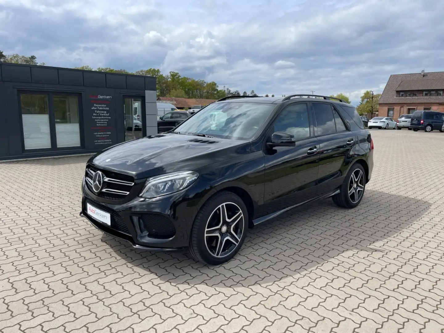 Mercedes-Benz GLE 500 4Matic AMG Line MB-Scheckheft Standheiz. Schwarz - 1