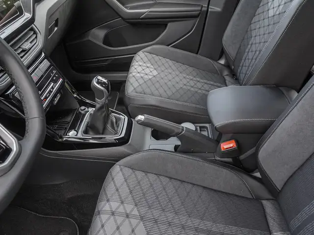 Volkswagen T-Cross view 15