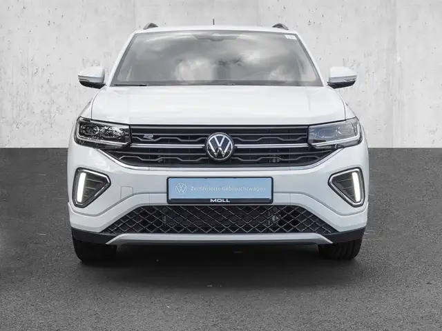 Volkswagen T-Cross view 3