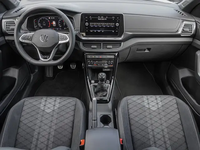 Volkswagen T-Cross view 10