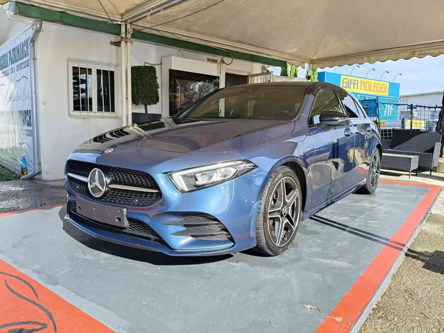Mercedes-Benz A 180 d Automatic Edition AMG Bleu - 1