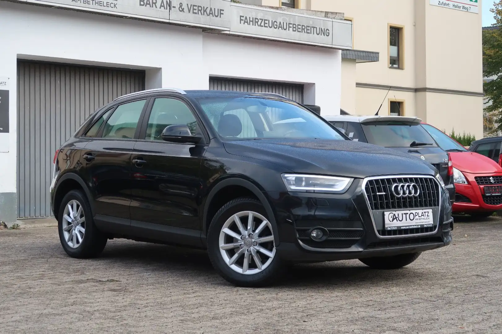 Audi Q3 2.0 TFSI quattro *KEYLESS-GO *NAVI *SITZHEIZ. Nero - 1