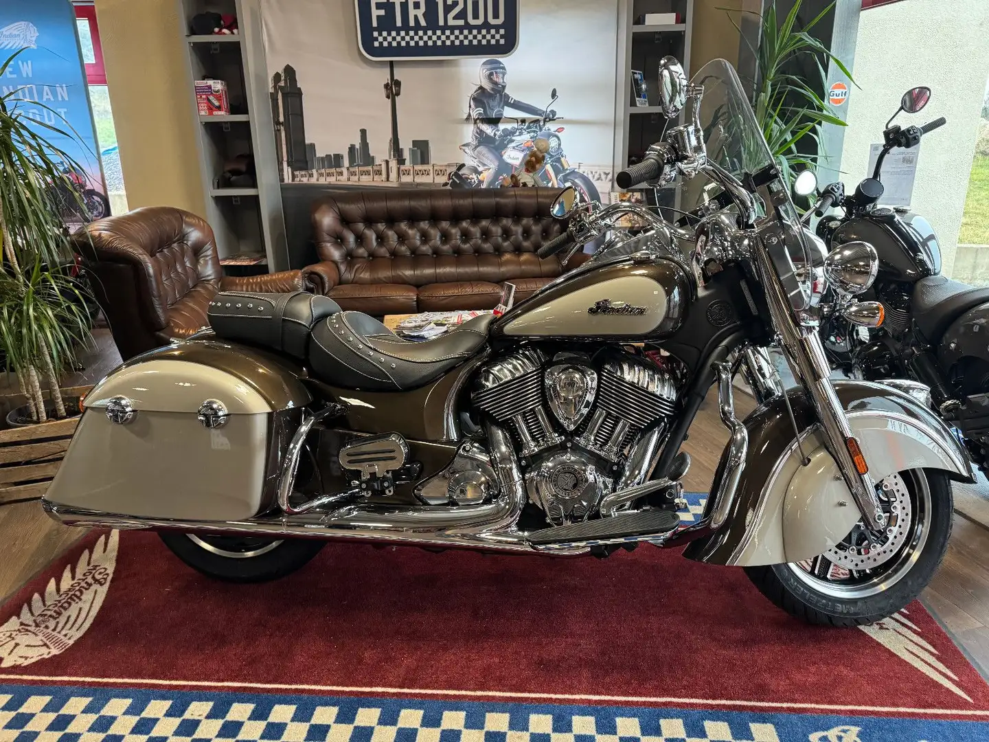 Indian Springfield Classic Hnědá - 1