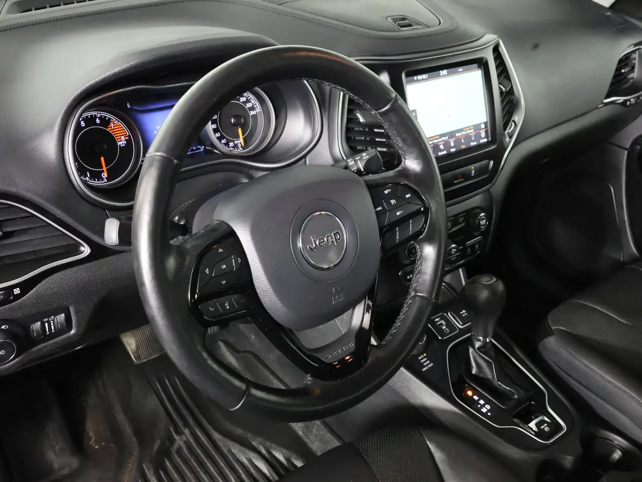 Jeep Cherokee снимка Jeep Cherokee