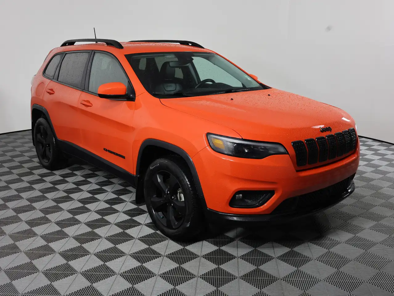 Jeep Cherokee снимка Jeep Cherokee