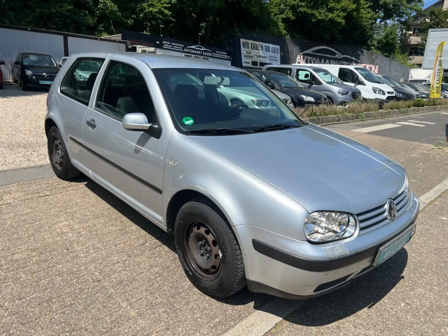 Volkswagen Golf 1.4 Comfortline*TÜV NEU*2 HAND*KLIMA*TOP* Grau - 2