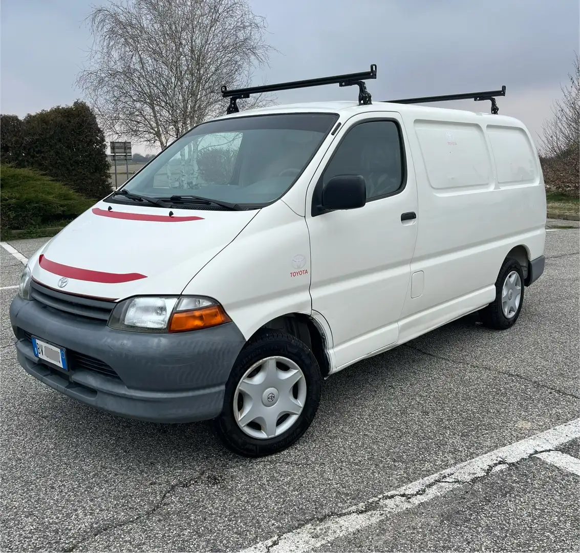 Toyota Hiace 2.4 - 1