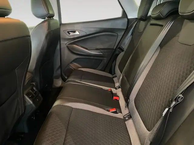 Opel Grandland X view 8