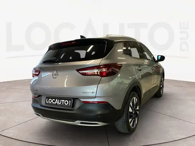 Opel Grandland X view 4