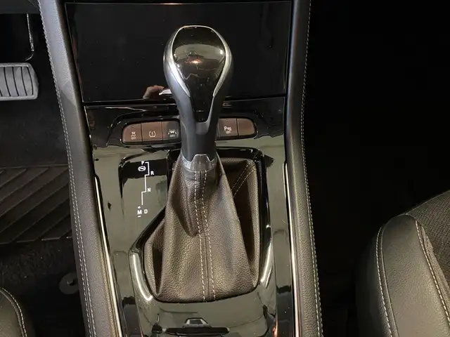 Opel Grandland X view 12