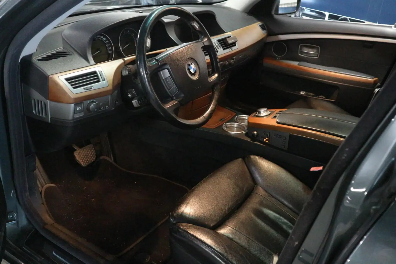 BMW 745 7-serie 745i Executive PANO/ NAP/ ONDERHOUDSHISTOR Gris - 2