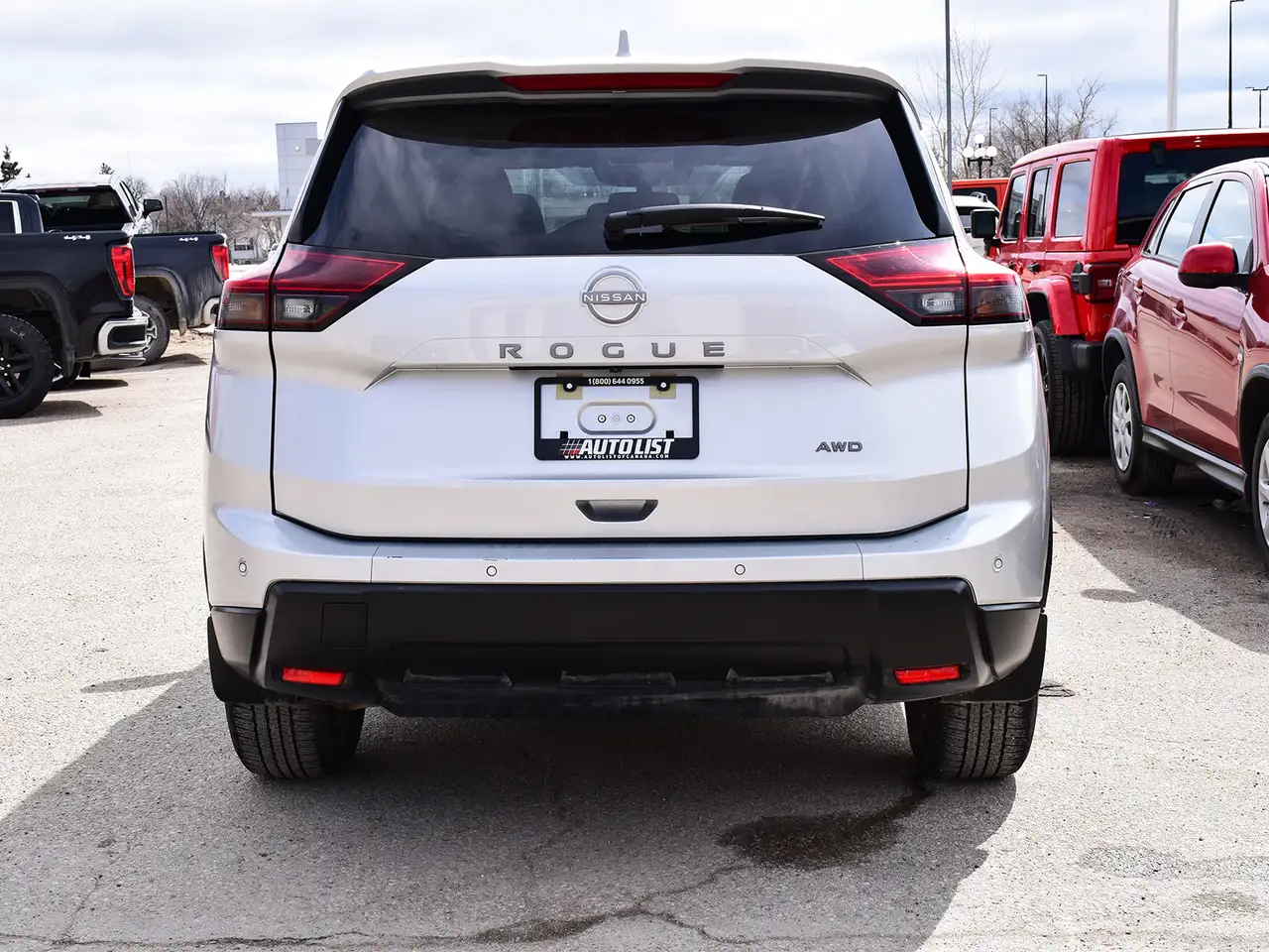 Nissan Rogue снимка Nissan Rogue