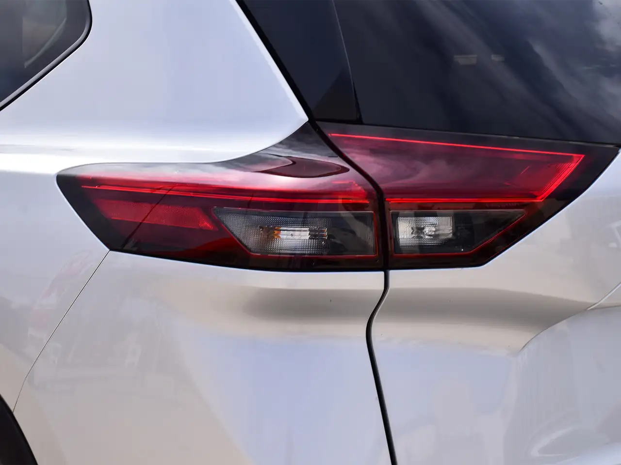 Nissan Rogue снимка Nissan Rogue