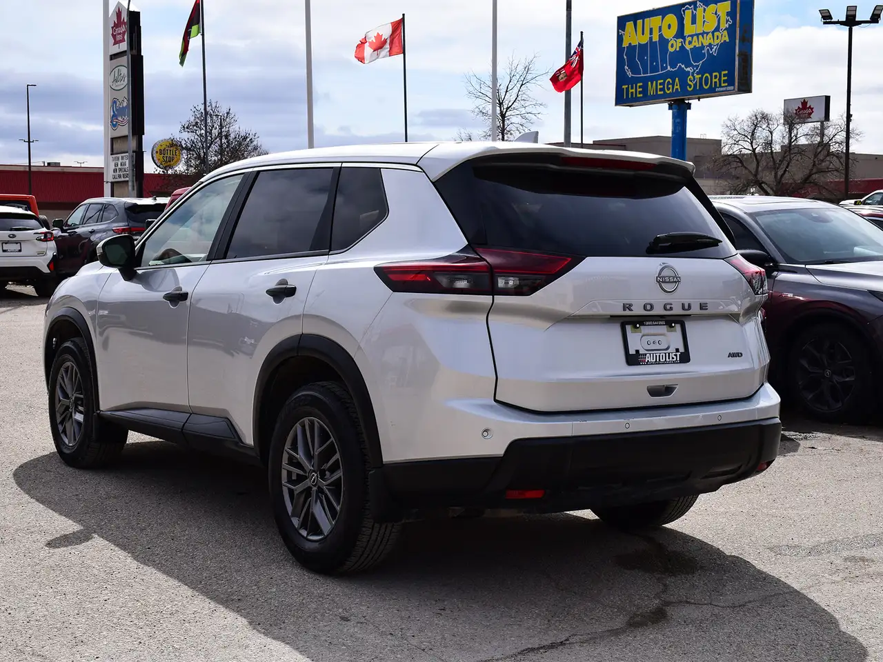 Nissan Rogue снимка Nissan Rogue