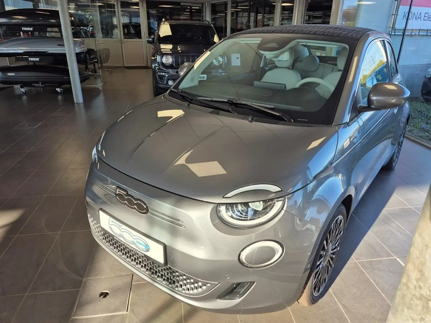 Fiat 500C Electric Cabrio La Prima by Bocelli 42 kWh Grijs - 1
