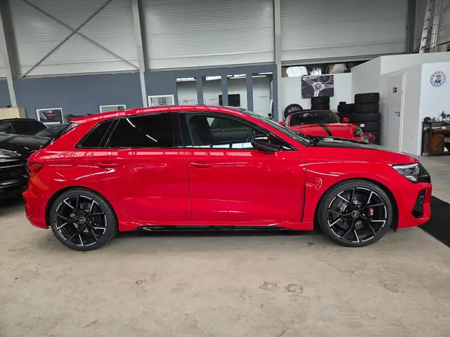Audi RS3 view 9