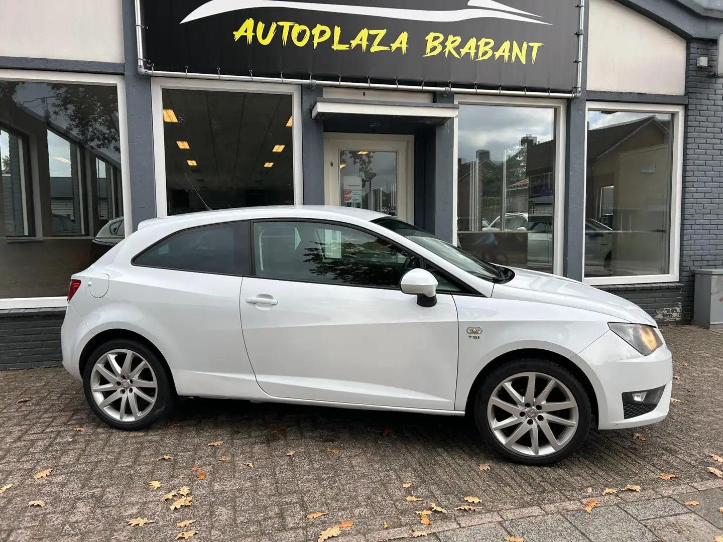 SEAT Ibiza SC 1.2 TSI FR / CLIMAT / CRUISE / AUX / USB Blanc - 2
