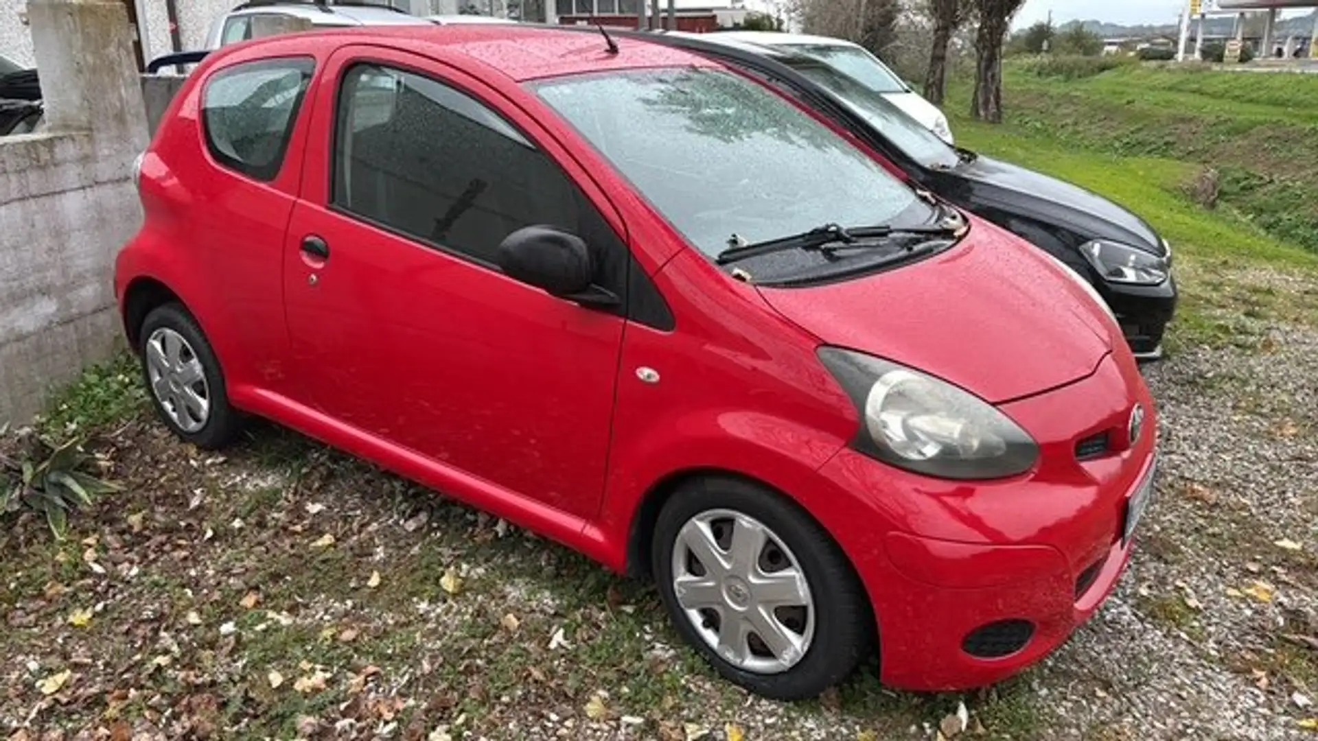 Toyota Aygo Aygo I 2005 3p 1.0 FL Rosso - 1