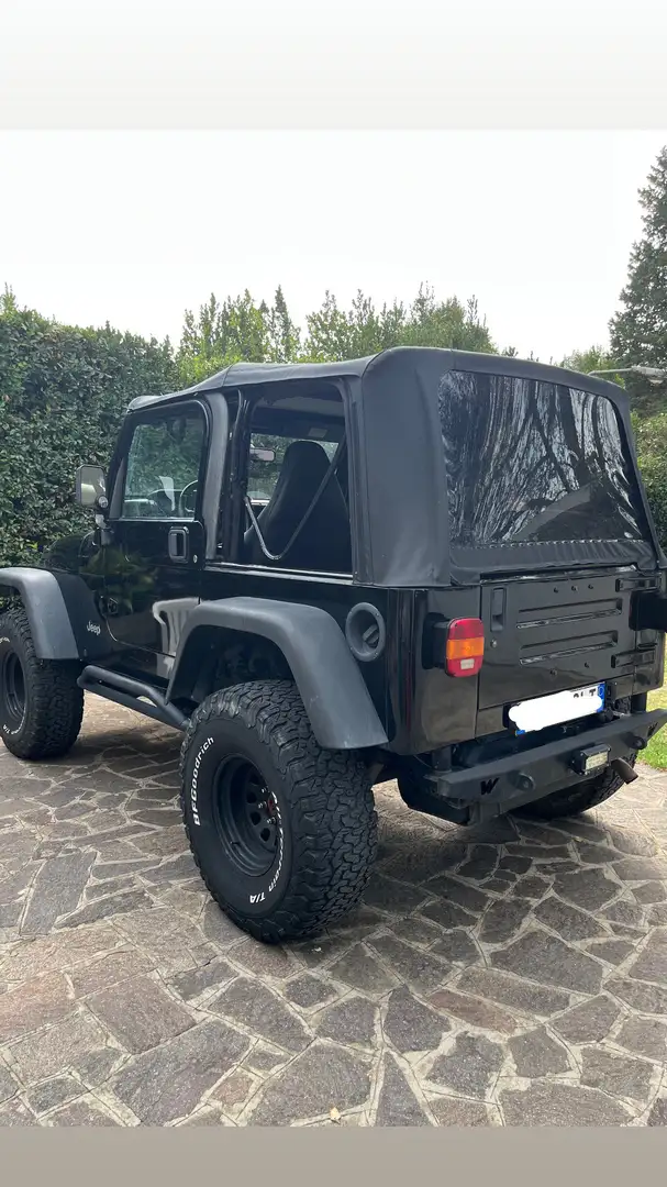 Jeep Wrangler 2.5 Sport Nero - 2