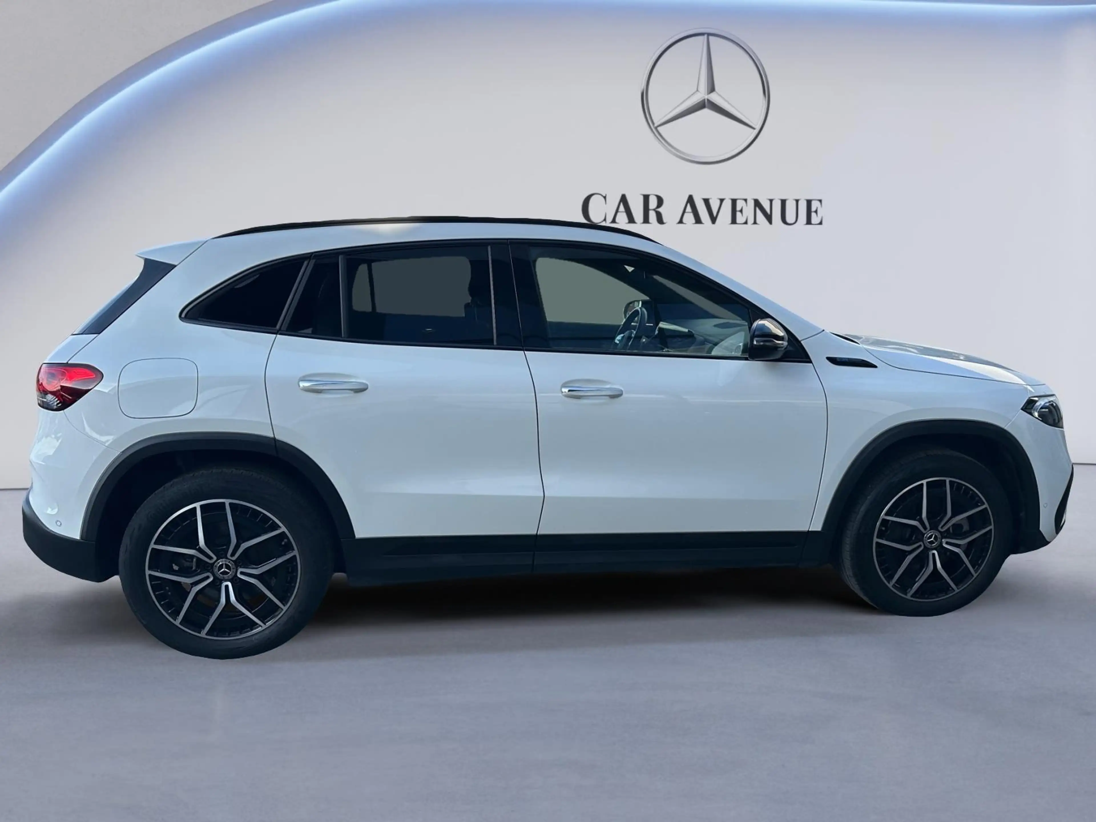 Mercedes-Benz EQA 350 EQA 4MATIC AMG Line — photo 6