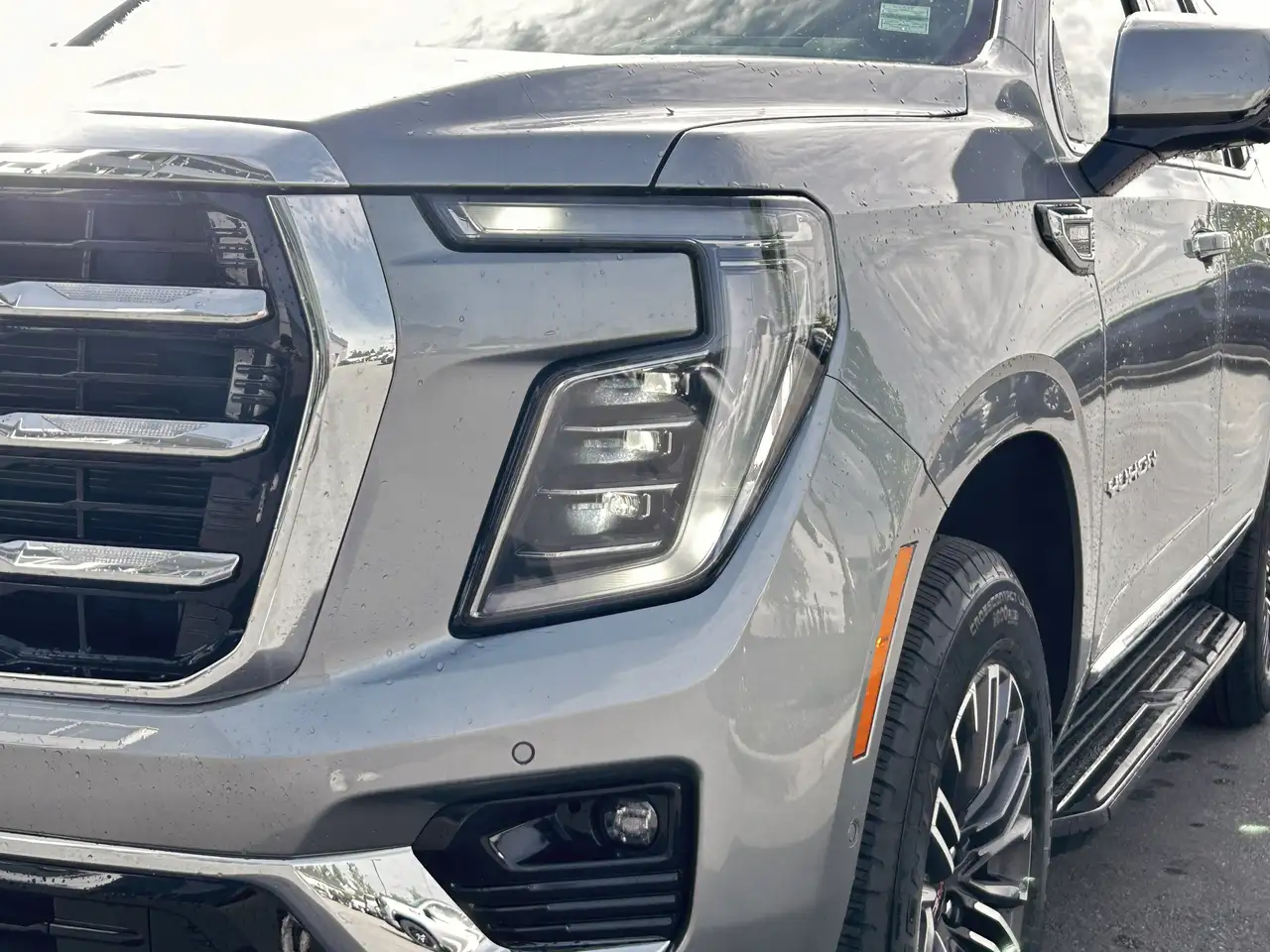 GMC Yukon снимка GMC Yukon