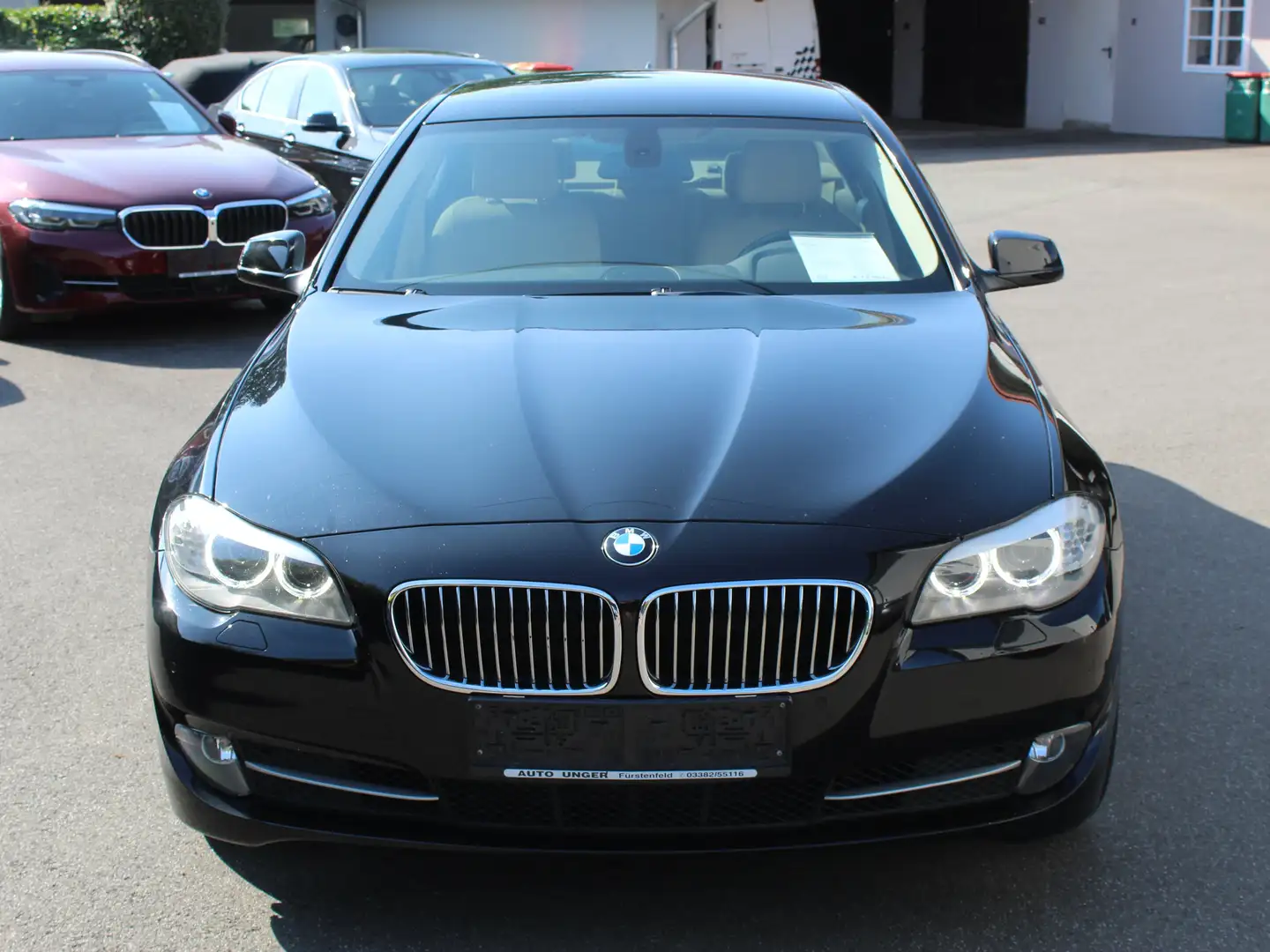 BMW 520 520 d Aut Top Gepflegt! Neues Service! Noir - 2