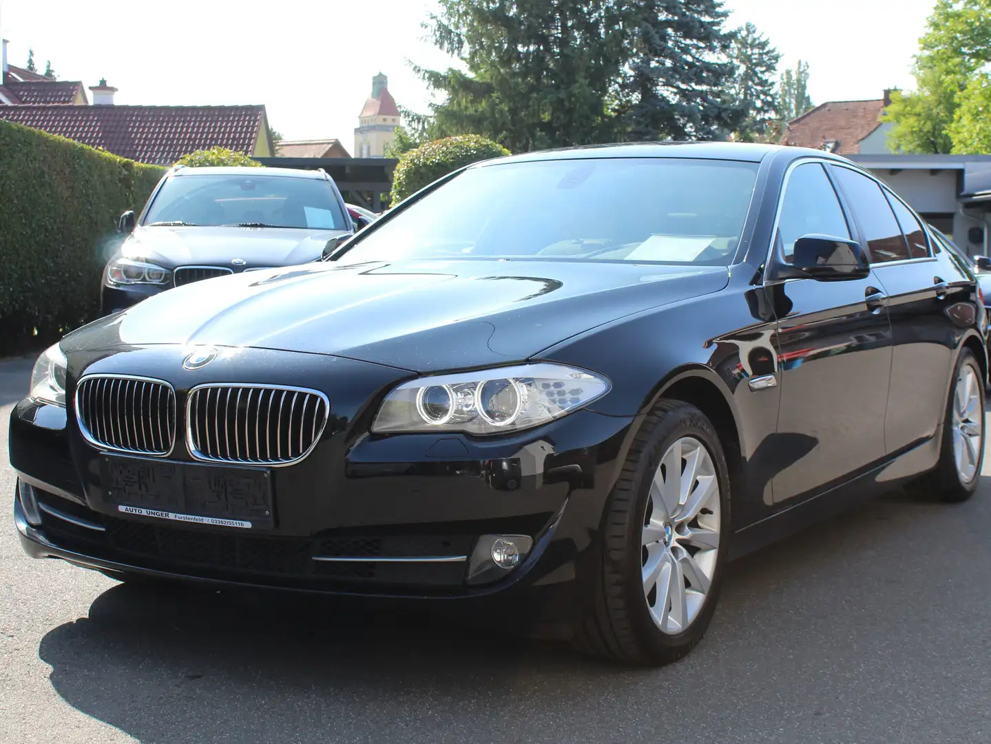 BMW 520 520 d Aut Top Gepflegt! Neues Service! Noir - 1