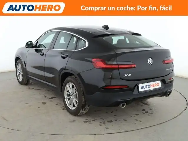 BMW X4 view 4