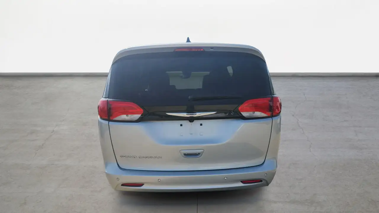 Chrysler Grand Caravan снимка Chrysler Grand Caravan