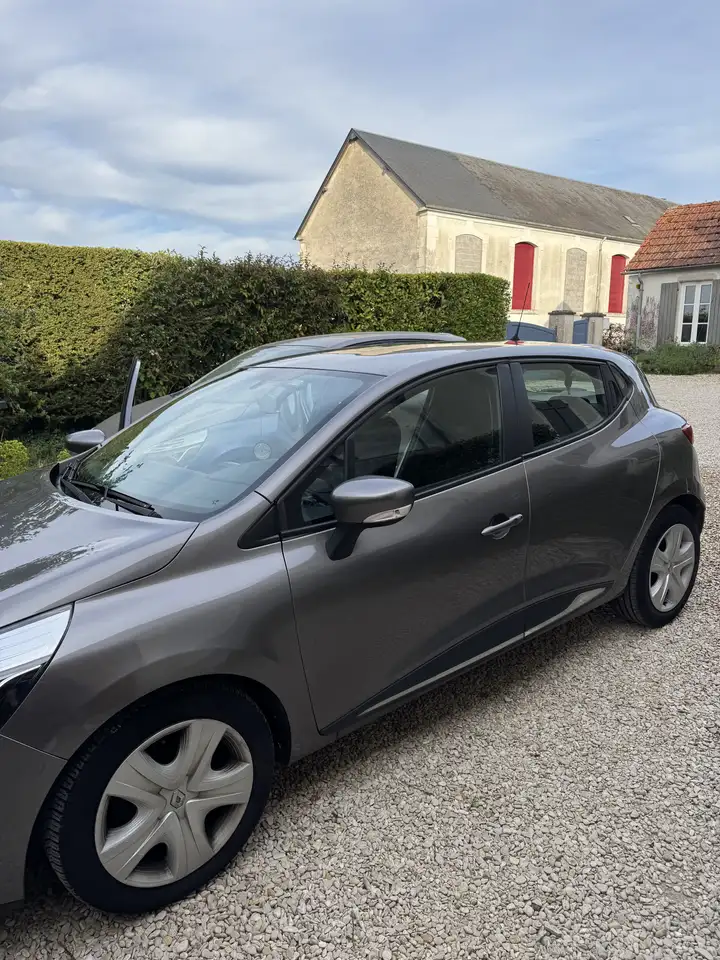 Renault Clio IV dCi 90 Energy eco2 82g Business