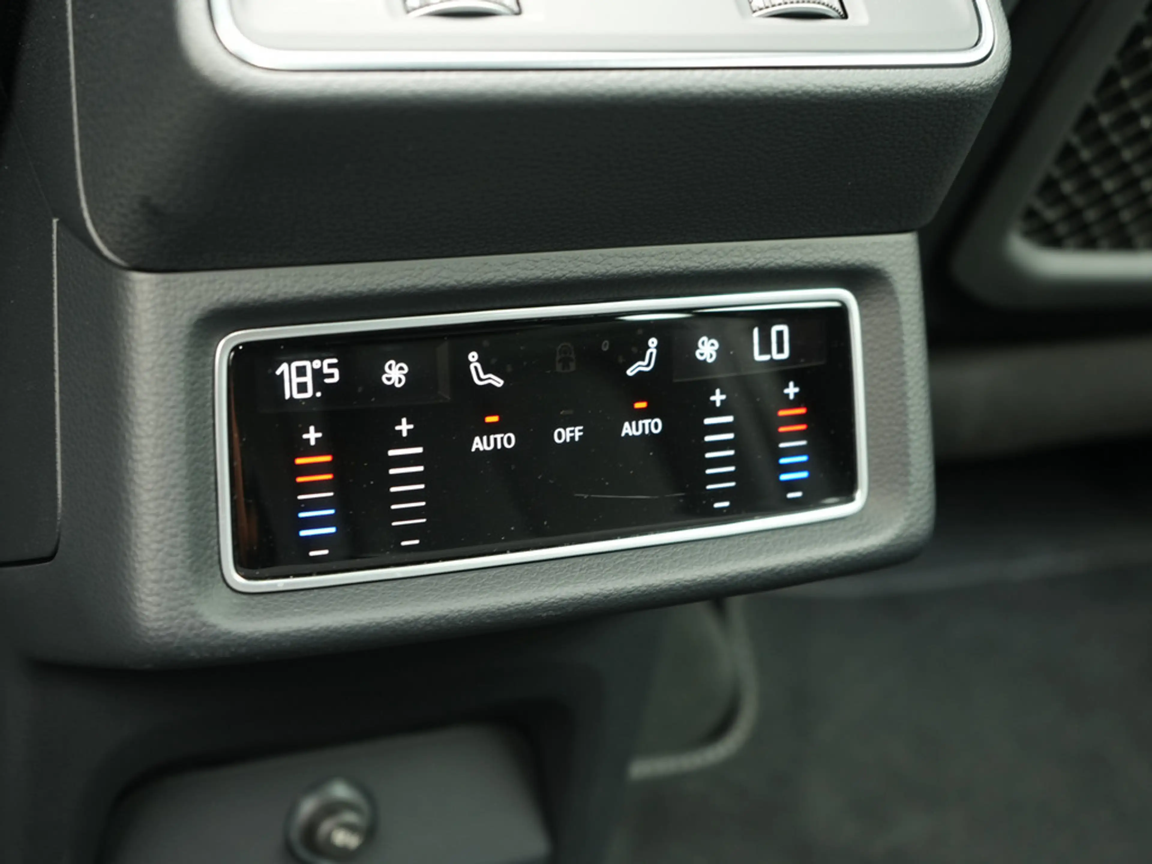 Audi Q8 e-tron quattro ACC AHK 360°KAM PANO B&O LEDER — photo 11