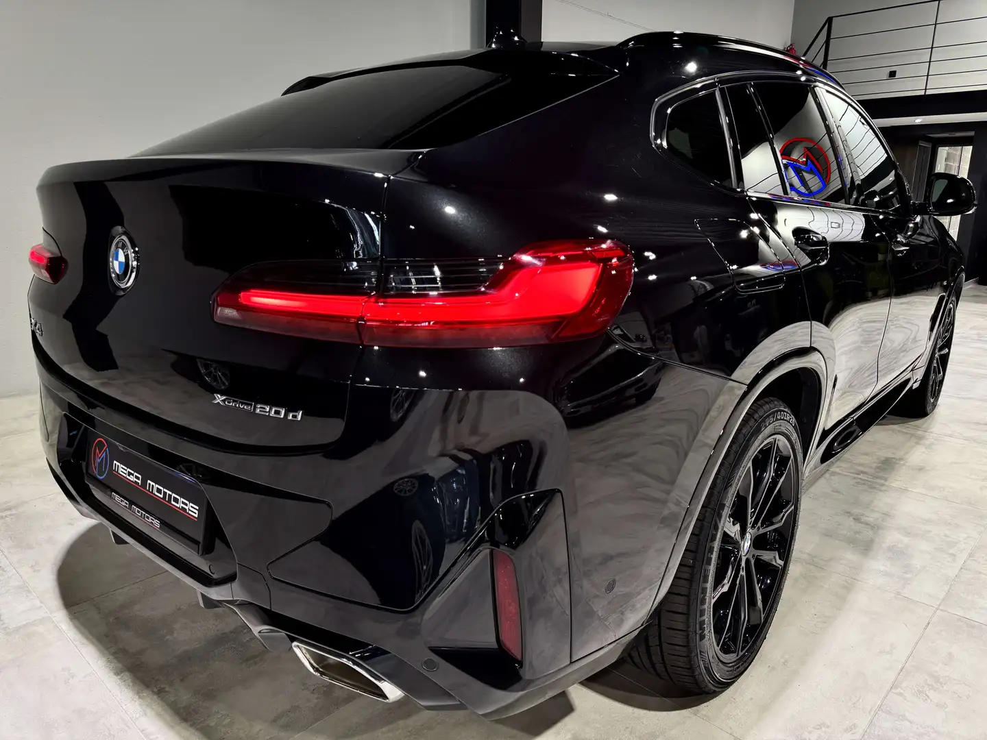 BMW X4 2.0dAS 190CV X-DRiVE  NEW LiFT  M PACK +SHADOW Noir - 2