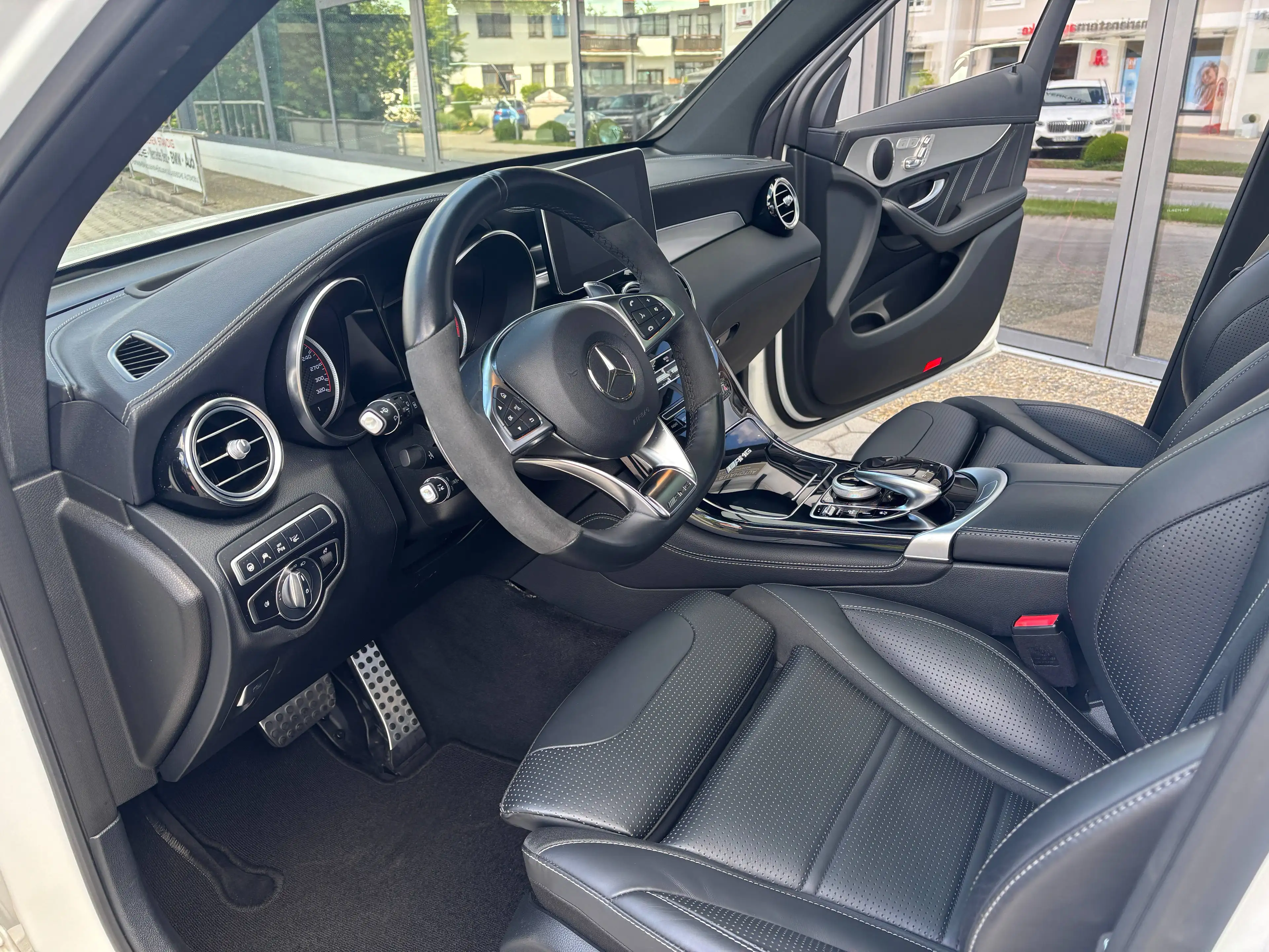 Mercedes-Benz GLC 63 AMG GLC 63 S AMG 4Matic (253.989) — photo 13