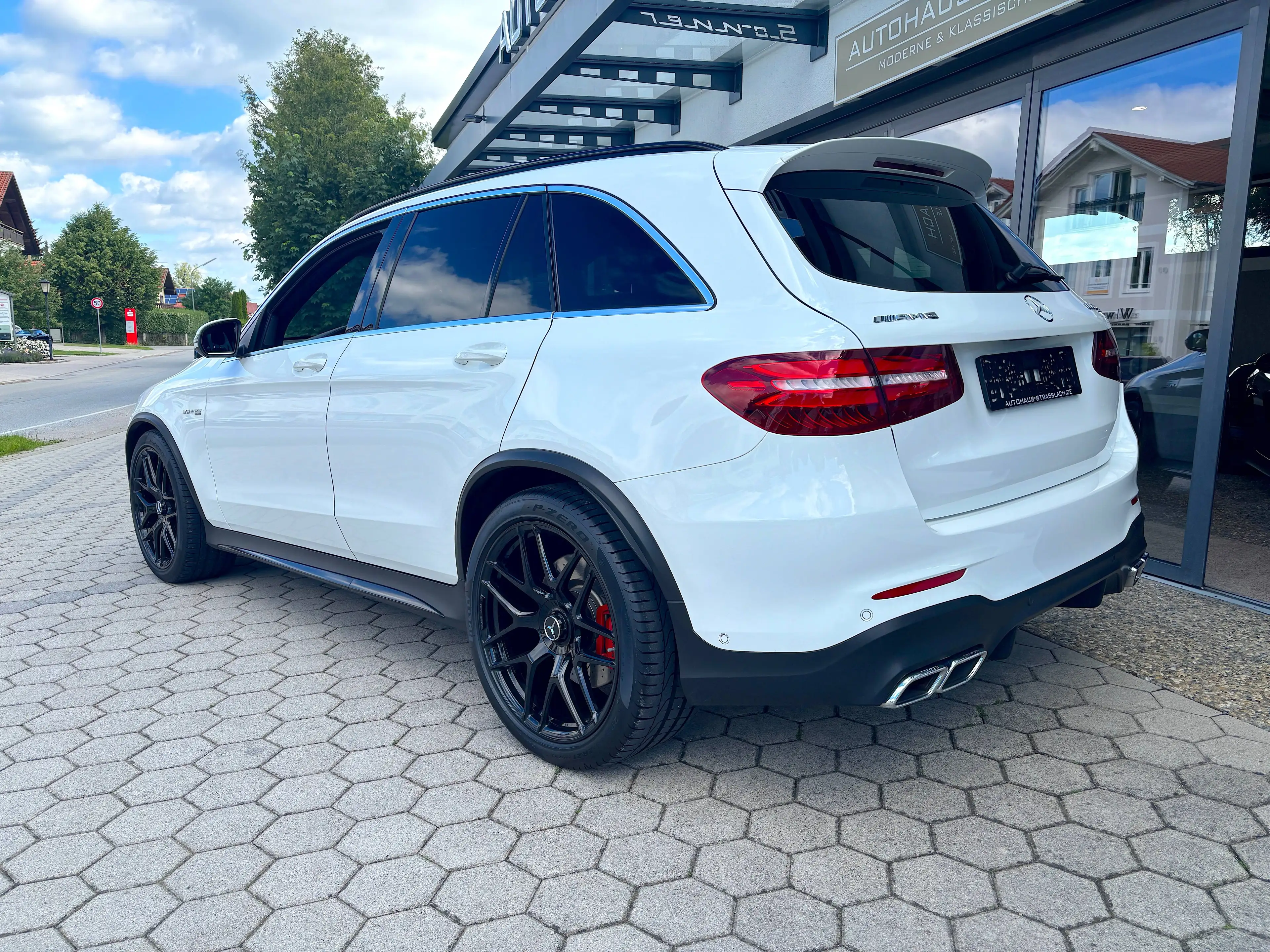 Mercedes-Benz GLC 63 AMG GLC 63 S AMG 4Matic (253.989) — photo 10
