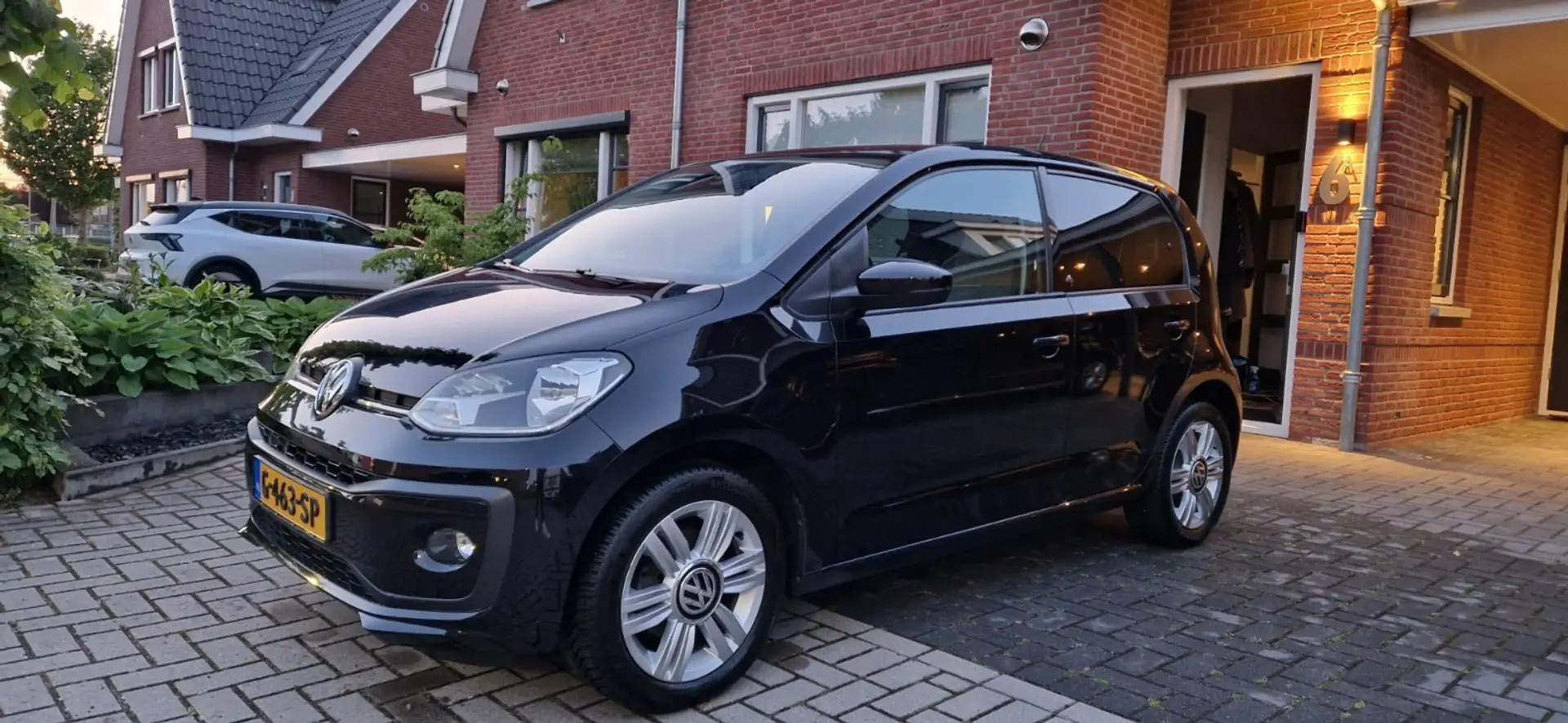 Volkswagen up! 1.0 BMT beats Zwart - 1