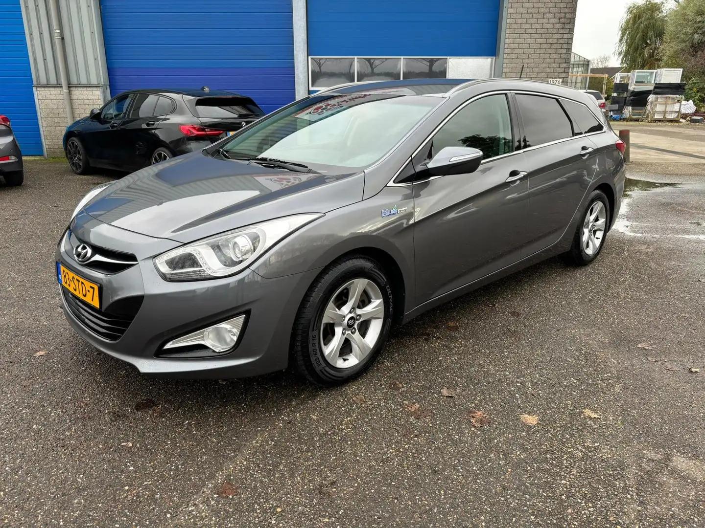 Hyundai i40 Wagon 1.6 GDI Blue Business Edition Grijs - 1