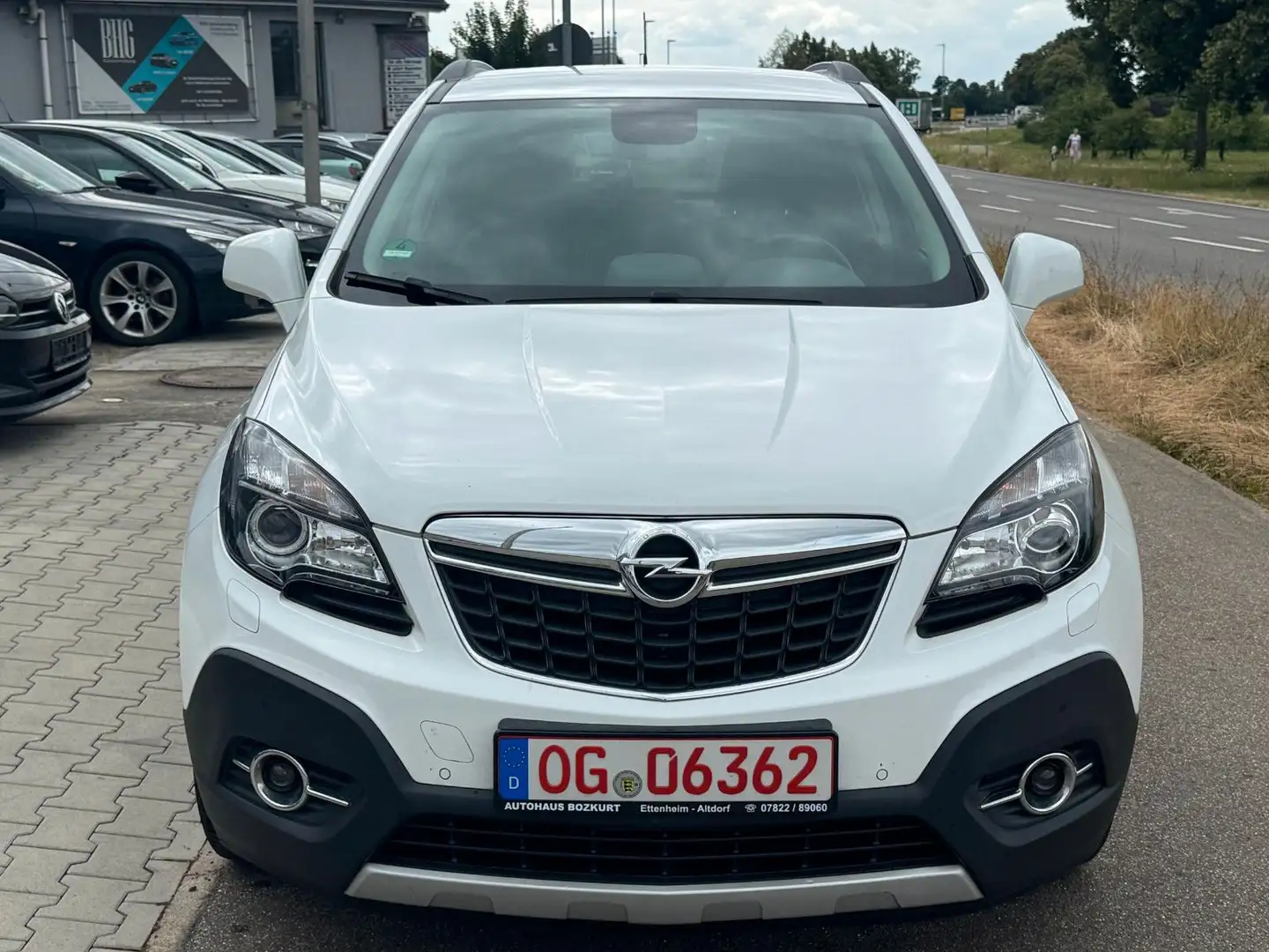 Opel Mokka Innovation/NAVI/LHZ/SHZ/PDC/BOSE/TÜV NEU/ Weiß - 2