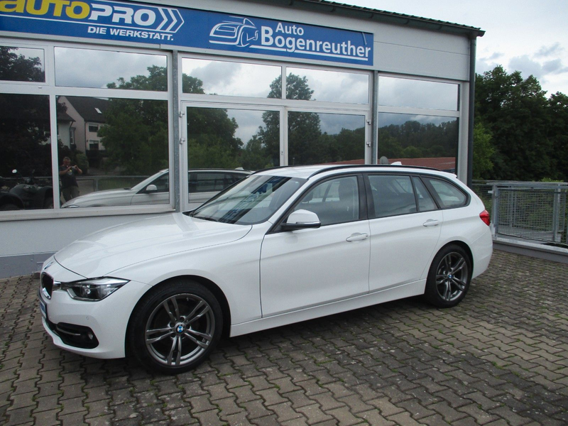 BMW 320 i Touring Sport Line+AHK+Navi+LED+gepflegt — photo 2