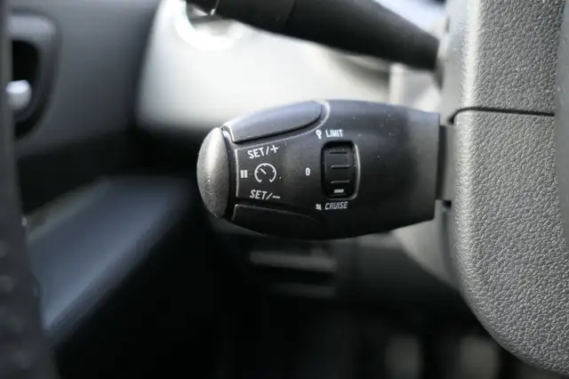 Peugeot 3008 view 9