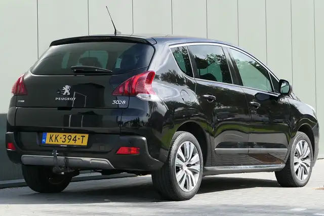 Peugeot 3008 view 2