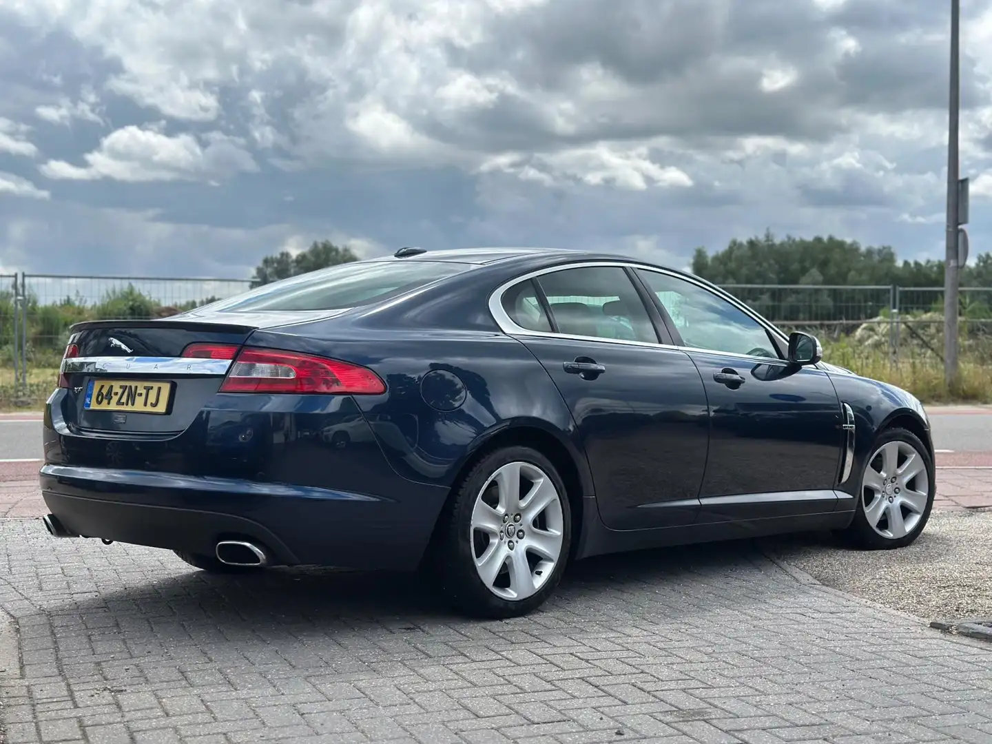 Jaguar XF 2.7D V6 Luxury schuifdak|goede staat! Blauw - 2